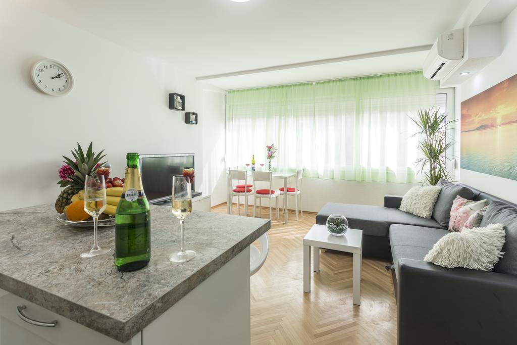 Apartment Petro Oldtown Split Exterior photo