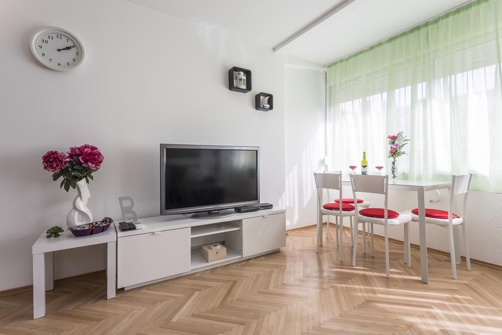 Apartment Petro Oldtown Split Exterior photo