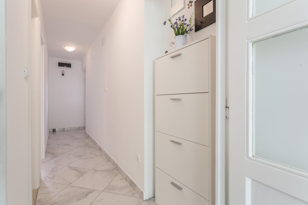 Apartment Petro Oldtown Split Exterior photo